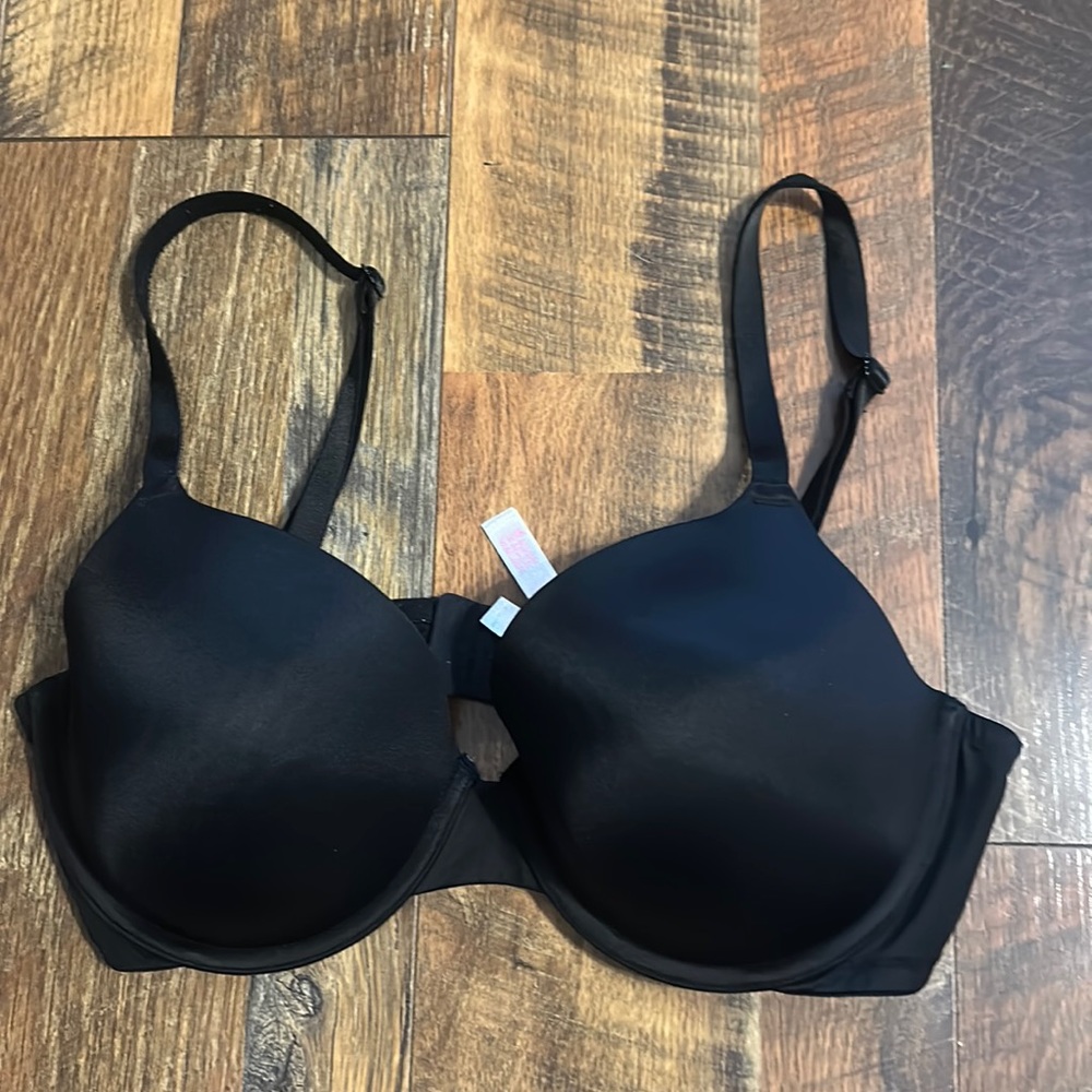 Pink T-shirt bra